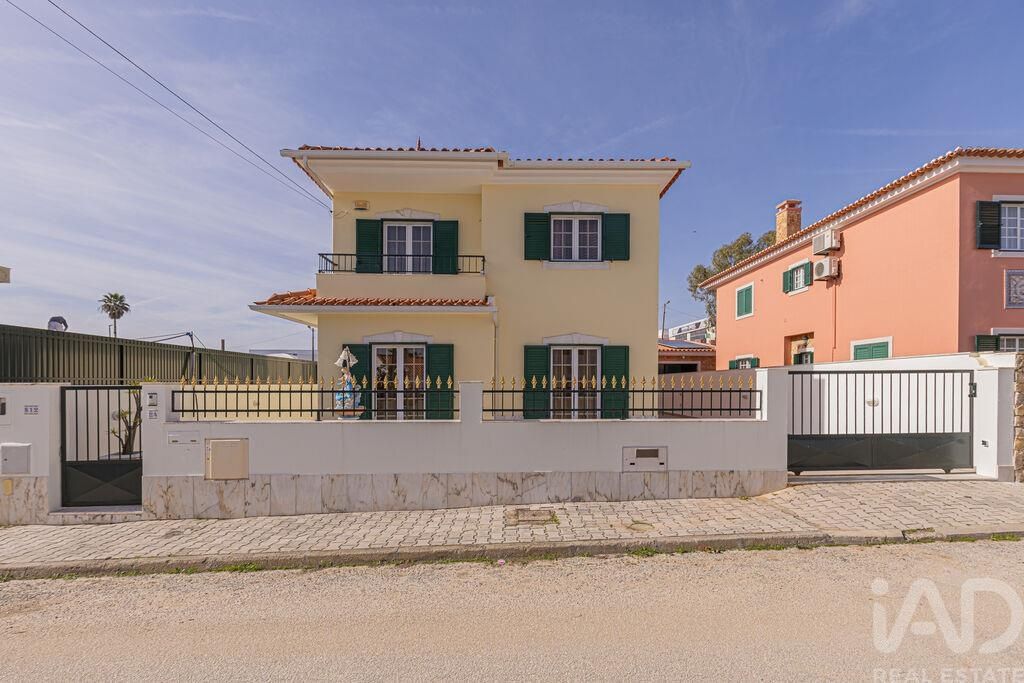 Property photo 1 of 39