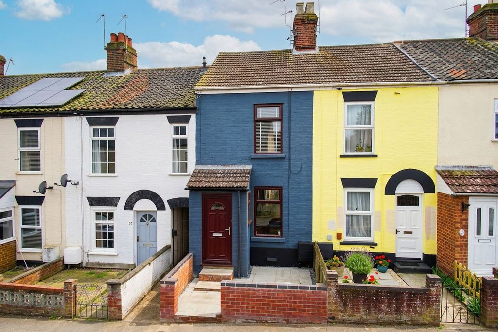 Property photo 1 of 23