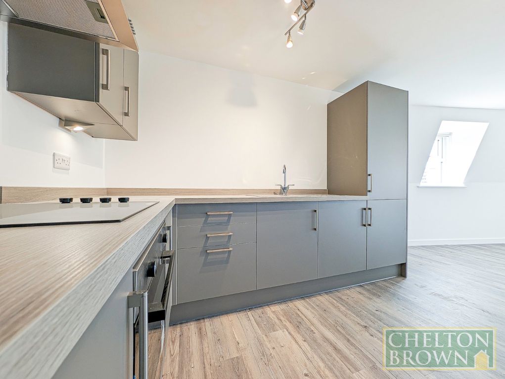 Property photo 3 of 17 Kitchen/Living Room