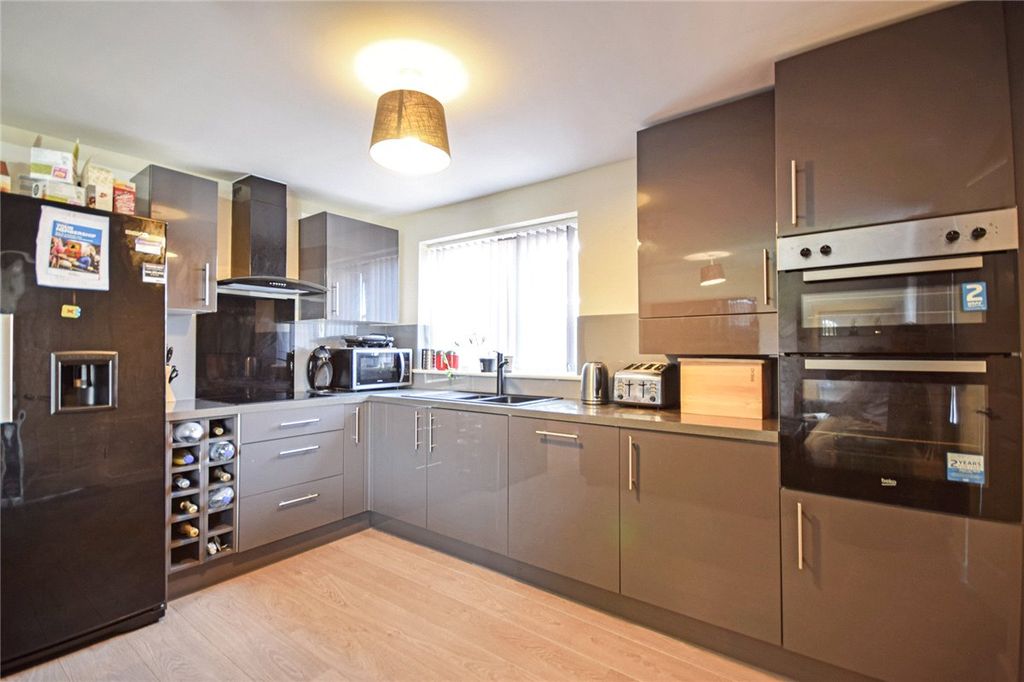 Property photo 2 of 10 Picture No. 17