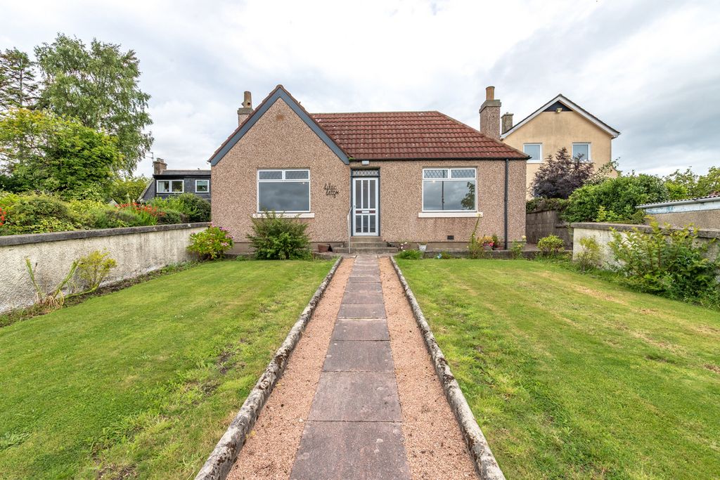 Property photo 1 of 42