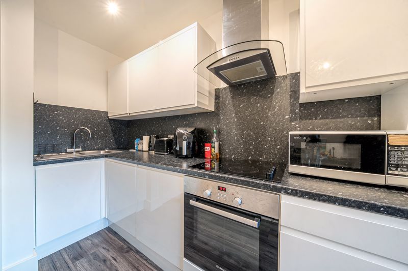 Property photo 2 of 6 Photo 17