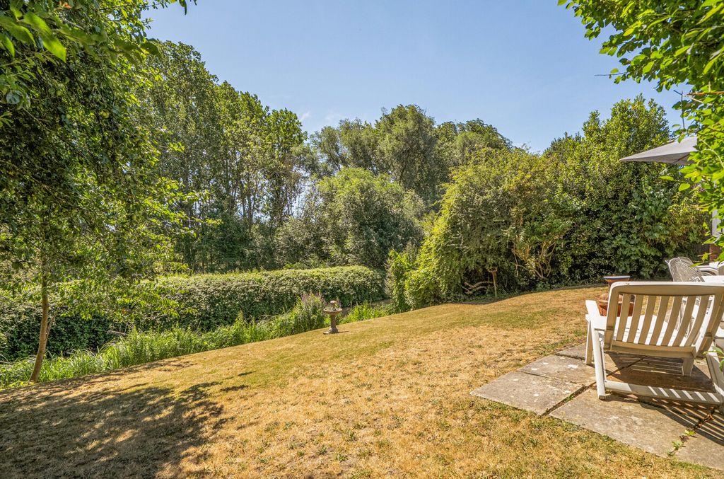 Property photo 1 of 26 1484702-13-6A465B...