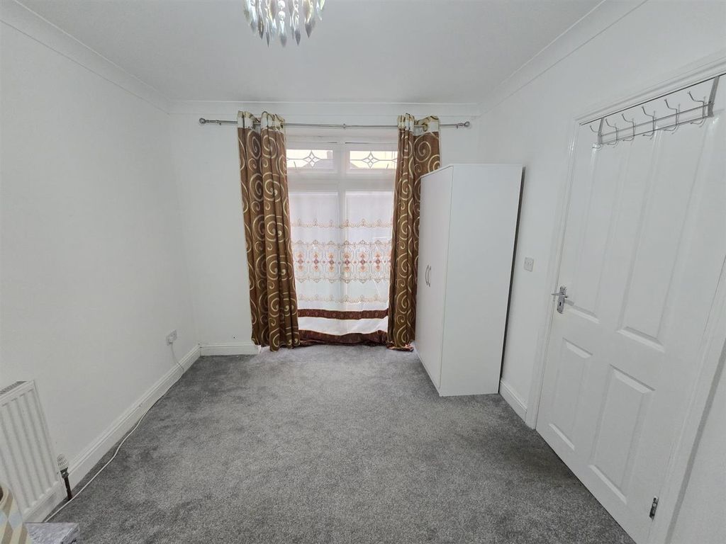 Property photo 2 of 6 Whatsapp Image 2025-07-31 At 8.53.45 Pm (2).Jpeg