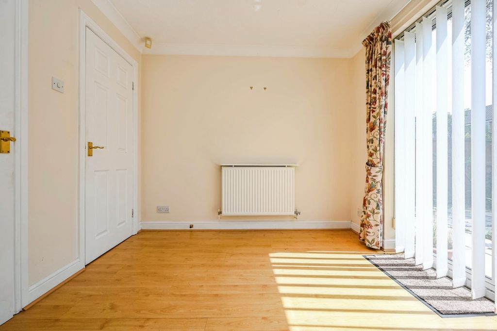 Property photo 3 of 13 Photo