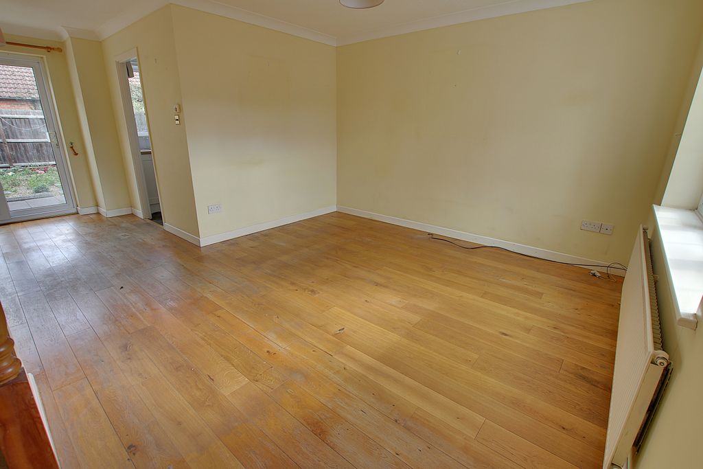 Property photo 3 of 8