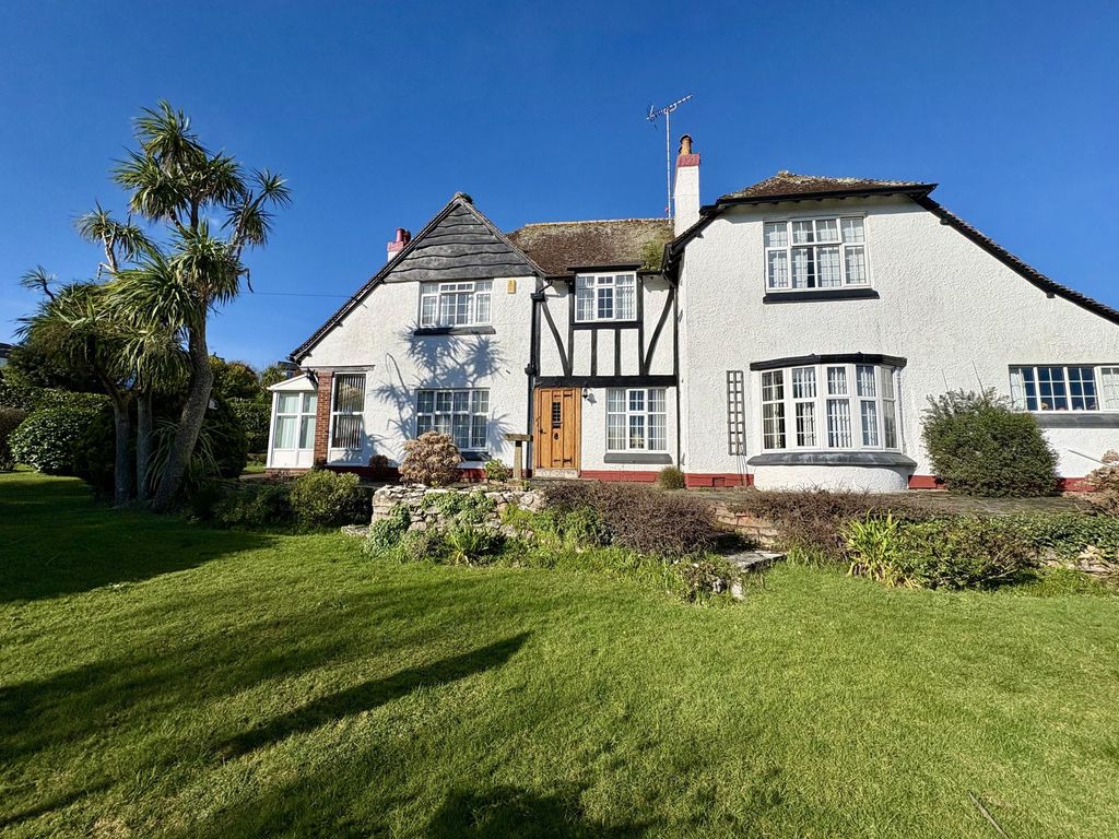 Property photo 1 of 29