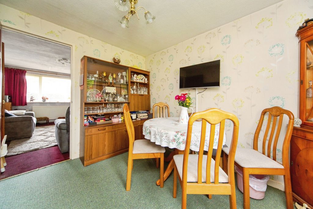Property photo 3 of 14 Pbox-Img.Jpg