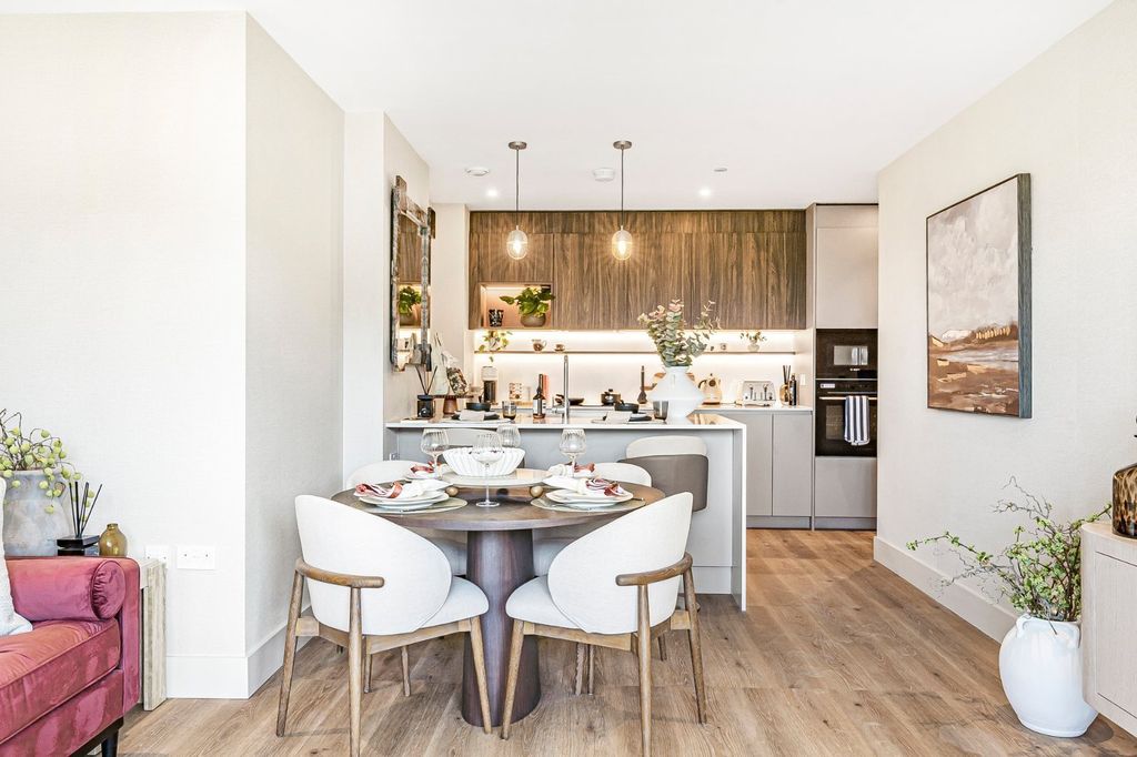 Property photo 3 of 26