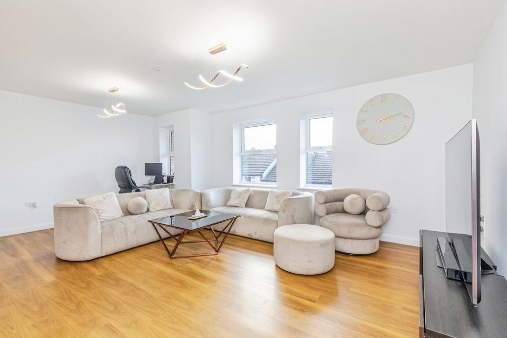 Property photo 2 of 13 Pbox-Img.Jpg