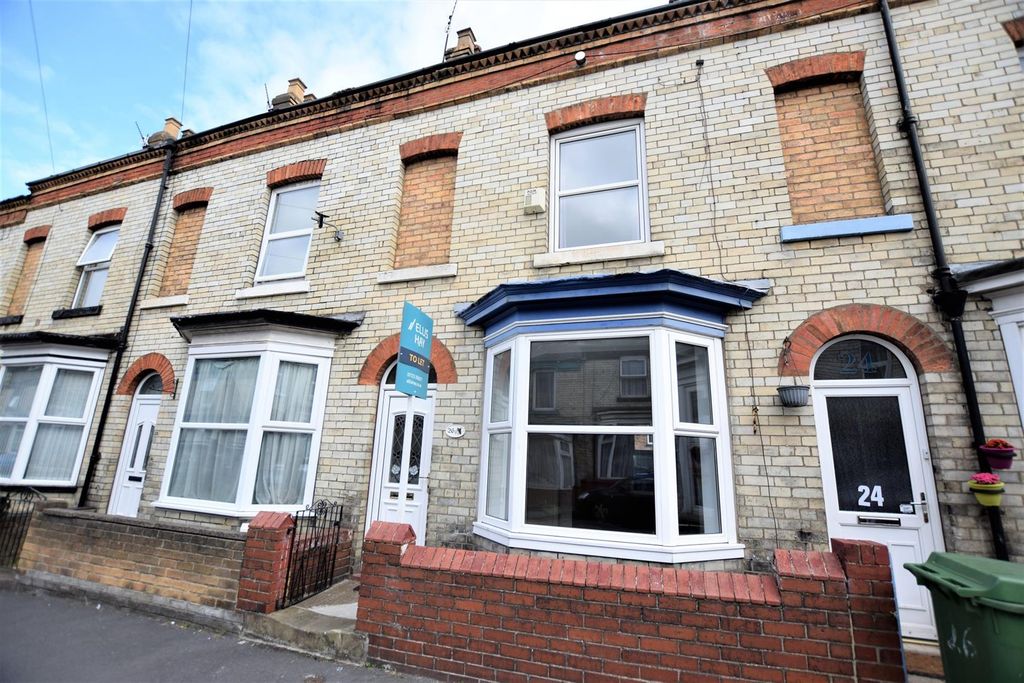 Property photo 1 of 9