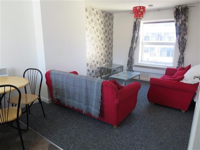 Property photo 2 of 5 Living Room