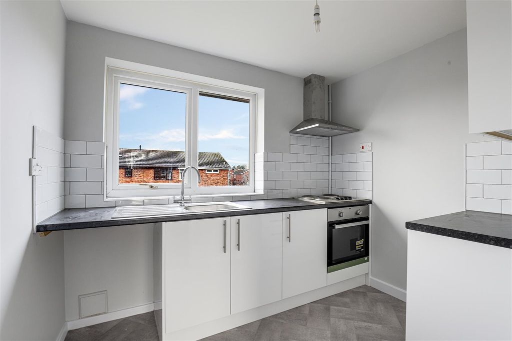 Property photo 2 of 11 767Holdencopley.Jpg