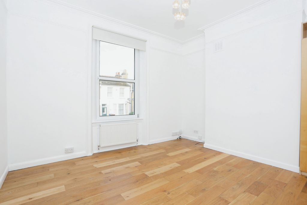 Property photo 3 of 13 Living Room