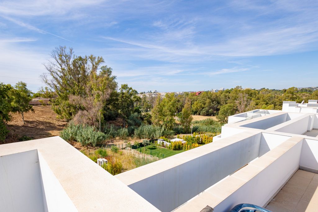 Property photo 3 of 26