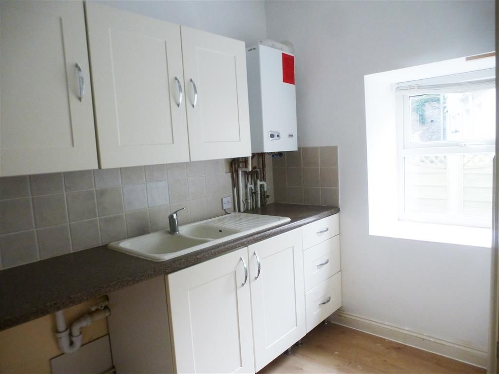 Property photo 2 of 10 Utility Room