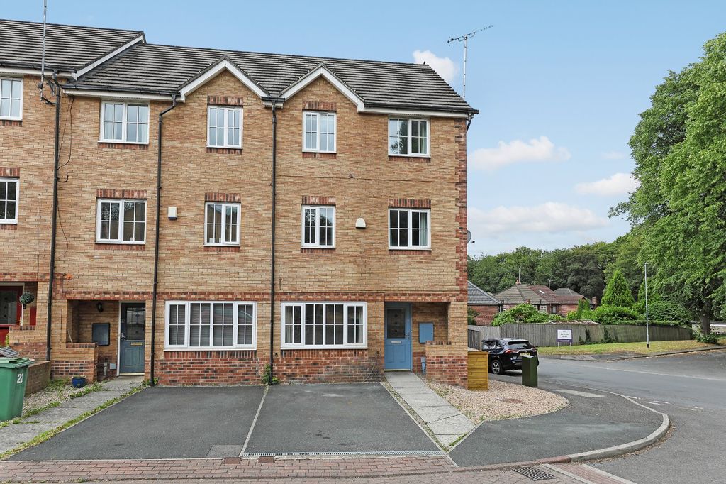 Property photo 2 of 23 Picture No. 39