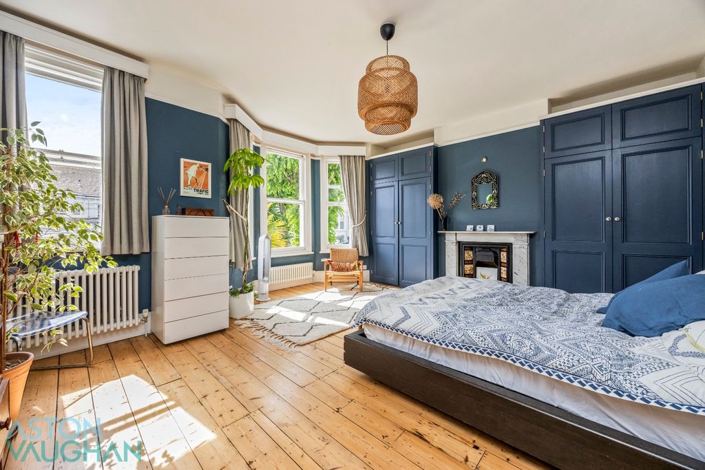 Property photo 2 of 26 5209673