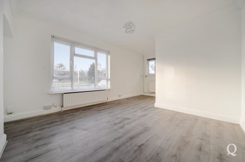 Property photo 2 of 22 45Ecf3Ed-Abbc-4c0...