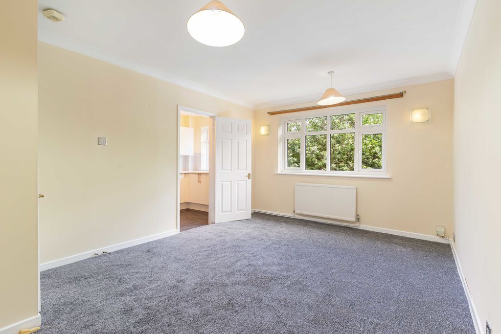 Property photo 3 of 9 Reception/Dining Room