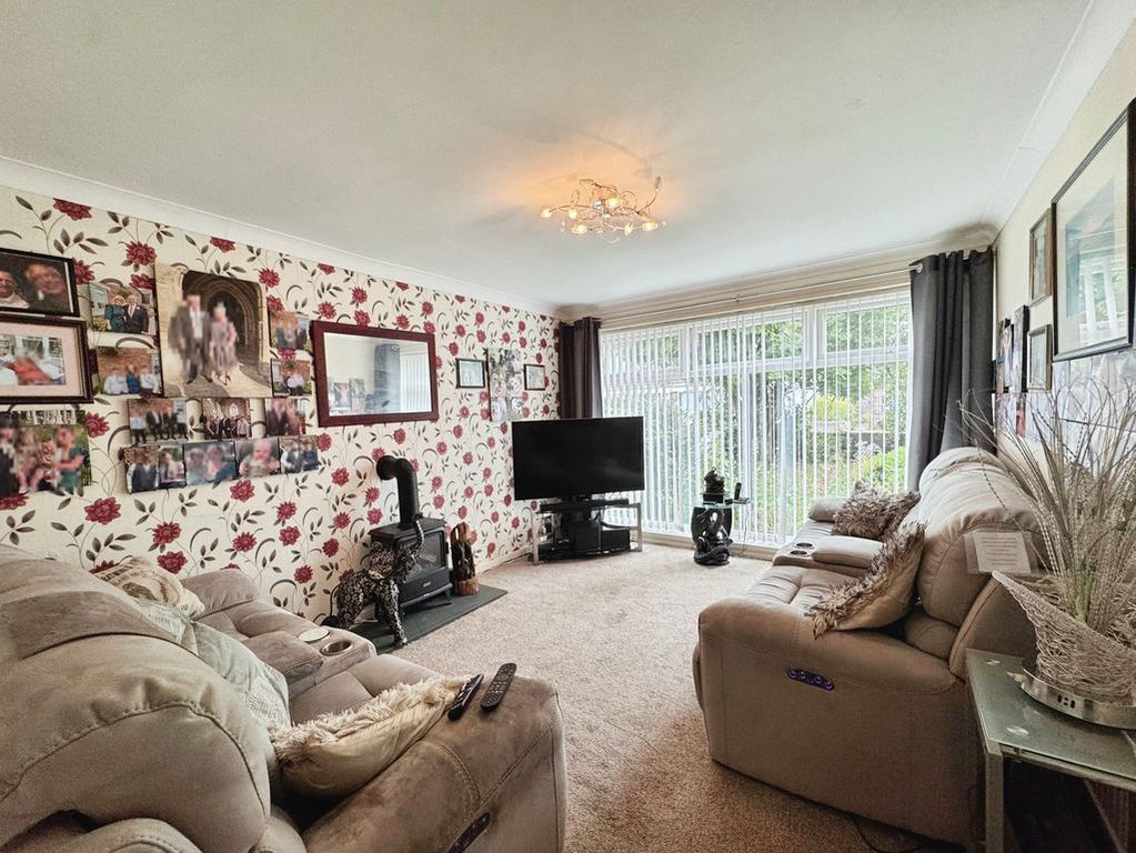 Property photo 3 of 13 Photo 12