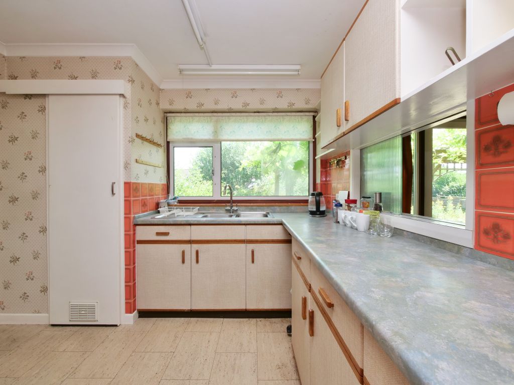 Property photo 3 of 31