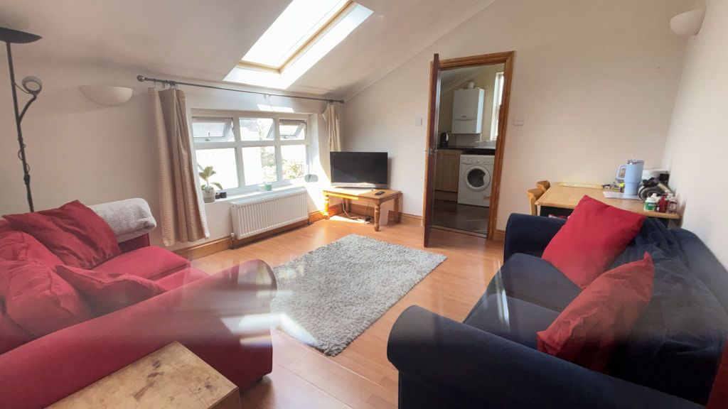 Property photo 1 of 3 6d18Ffbb-499c-4A8A-8742-994657c6Db43