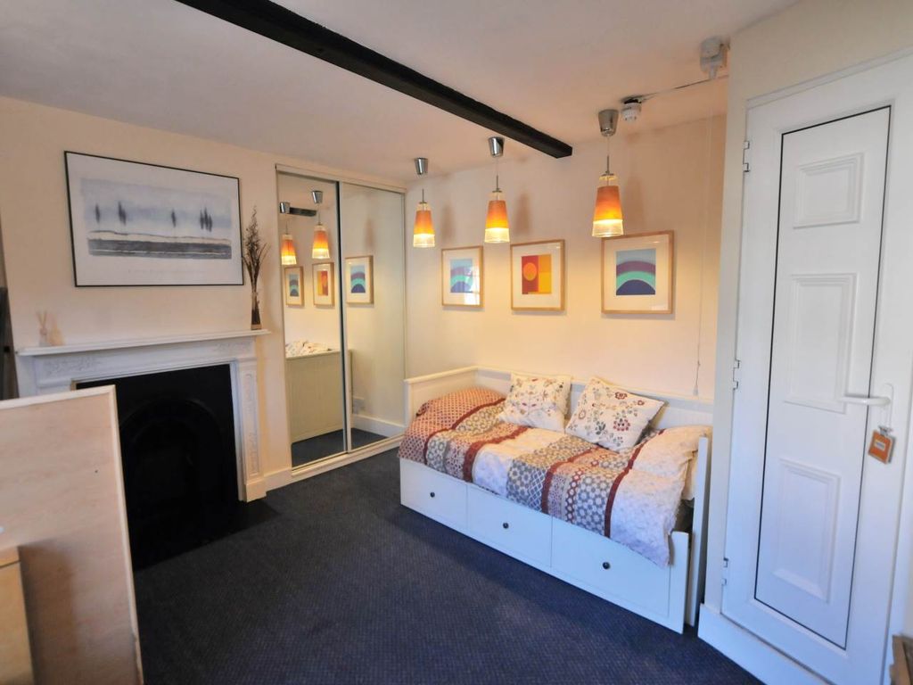 Property photo 1 of 5 Room1