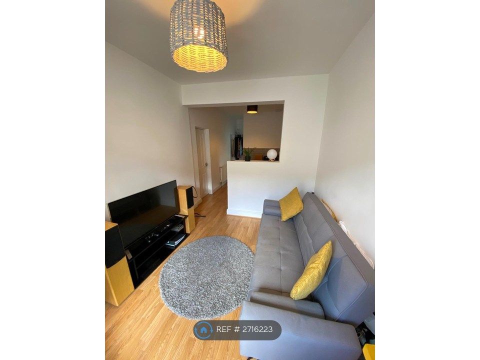 Property photo 3 of 6