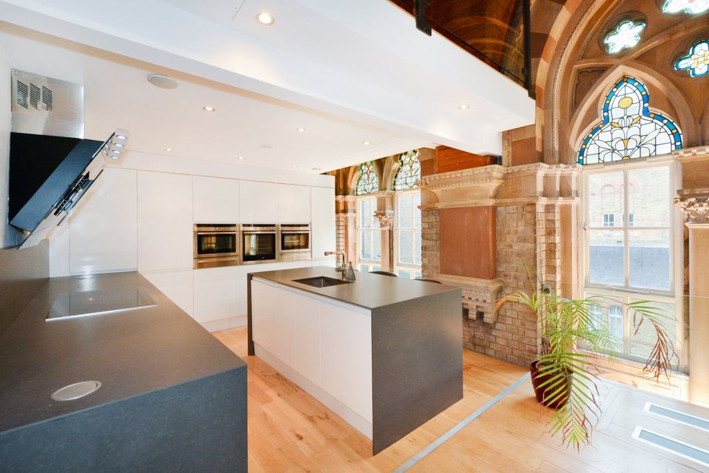 Property photo 2 of 12 Open Plan Living