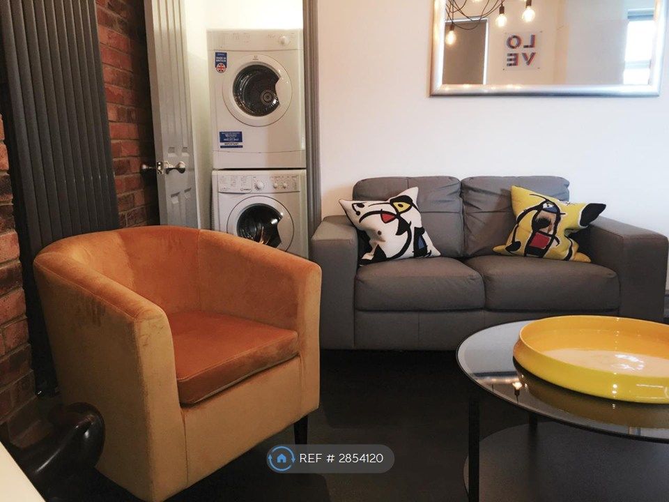 Property photo 3 of 12