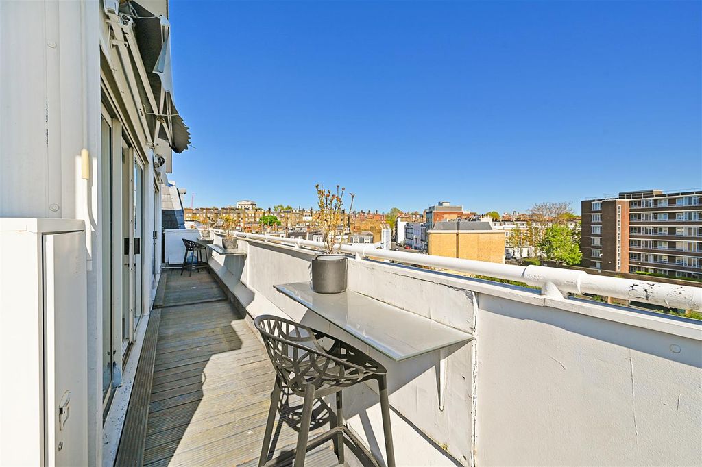 Property photo 2 of 13 Tff-25-Mossop-Street (4).Jpg