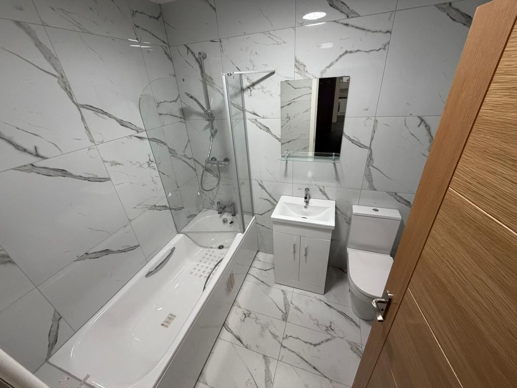 Property photo 3 of 3