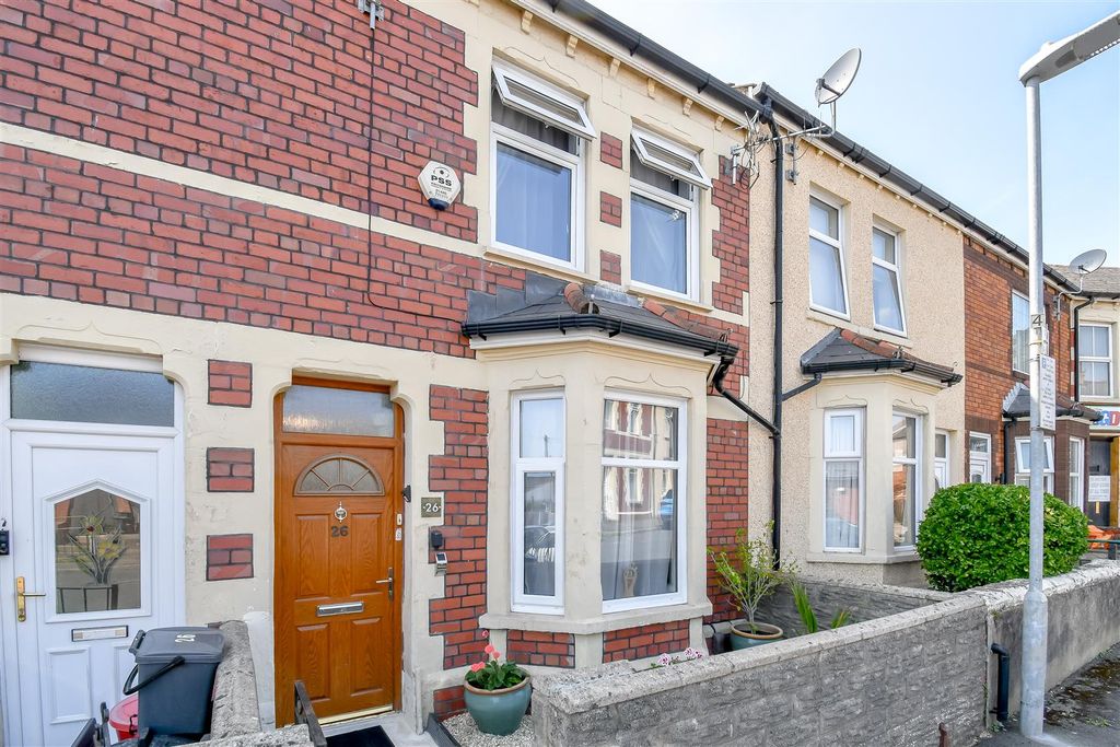 Property photo 1 of 26