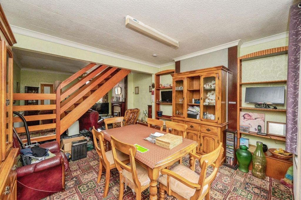 Property photo 3 of 17 26Watlingstreet-13.Jpg
