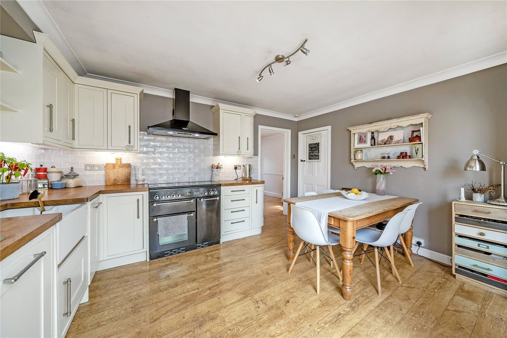 Property photo 2 of 22 Kitchen