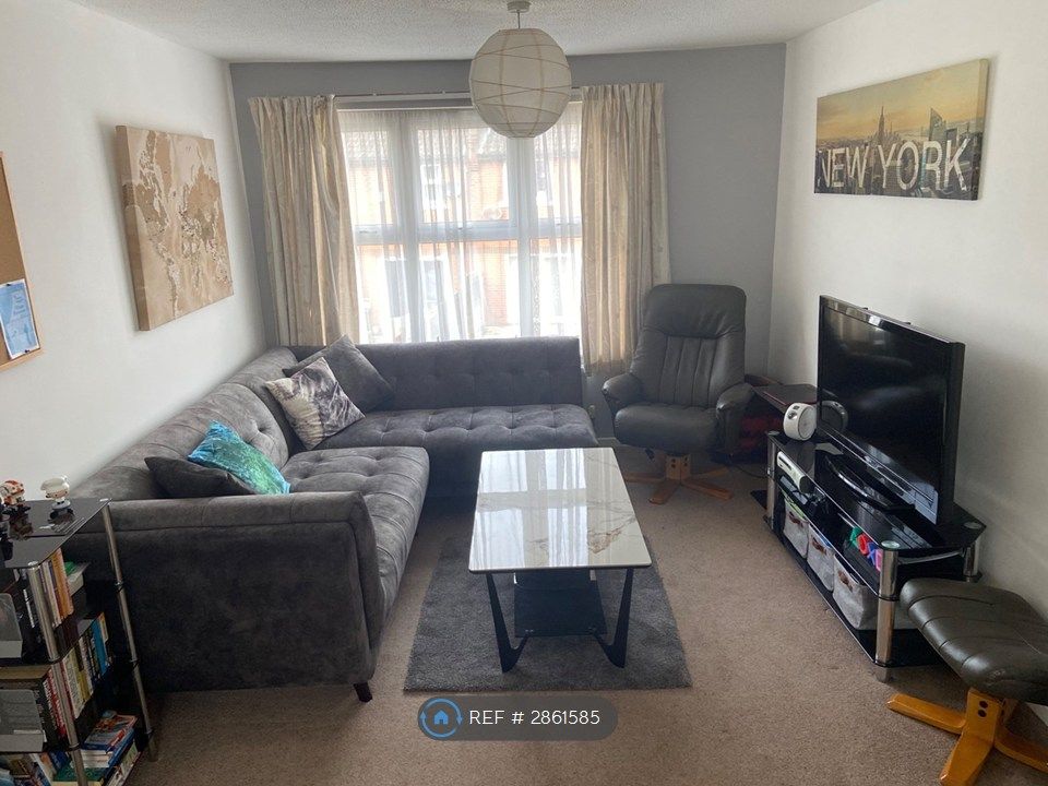 Property photo 2 of 10