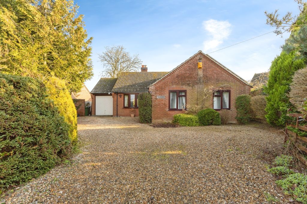 Property photo 1 of 17 Photography