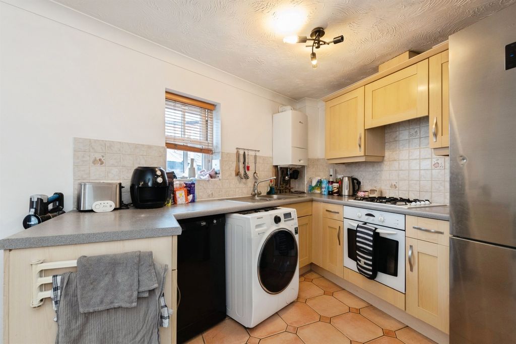 Property photo 3 of 15