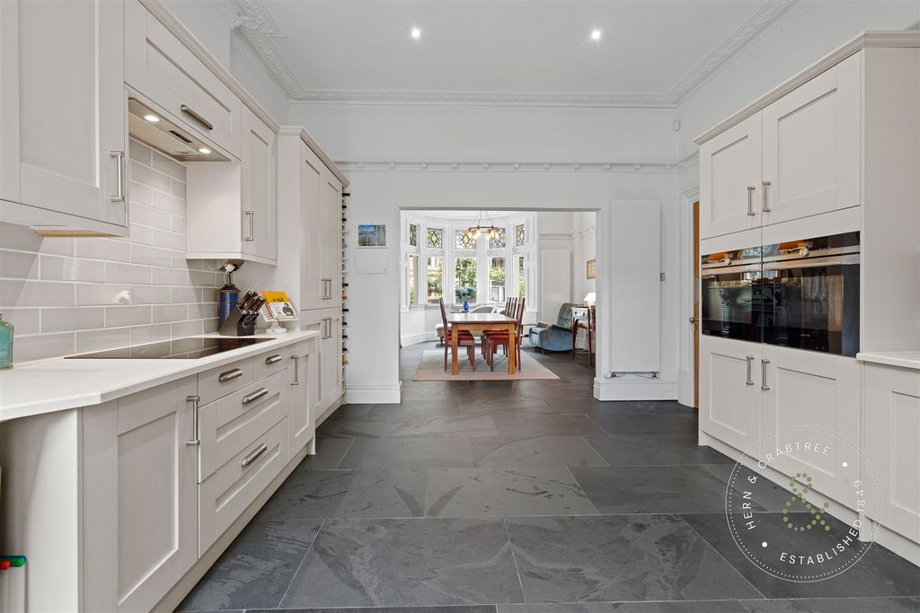 Property photo 2 of 67 Cathedral Rd, Pontcanna, Herncrabtree (6).Jpg