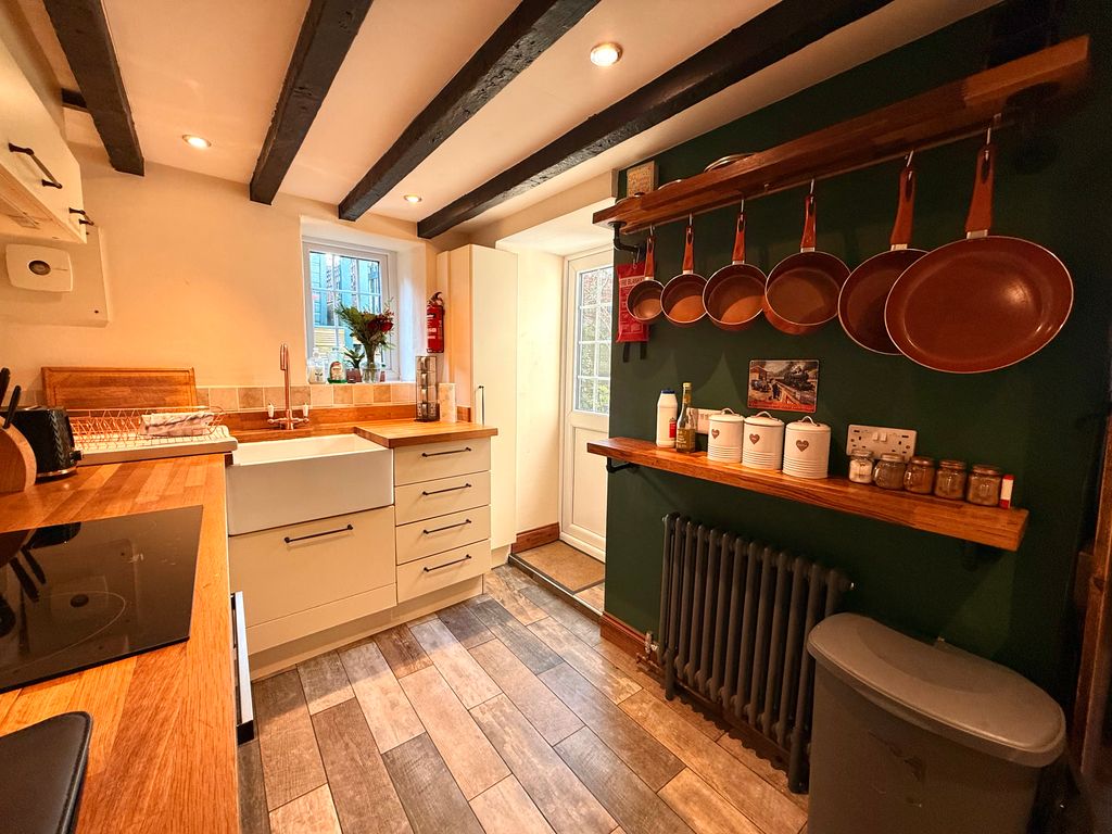 Property photo 2 of 11 Image