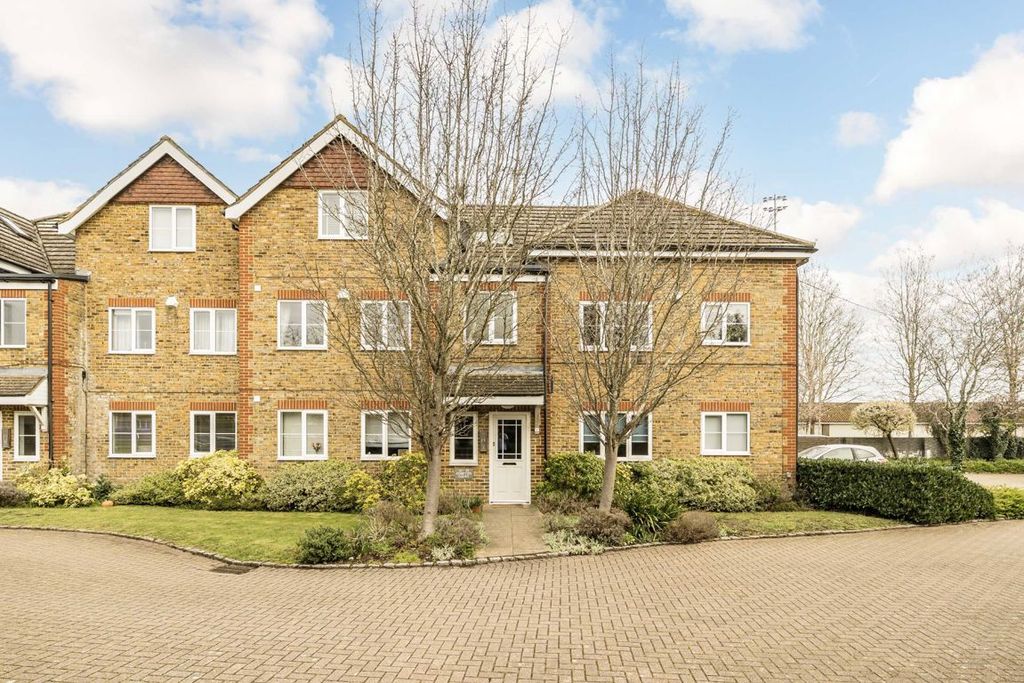 Property photo 1 of 6