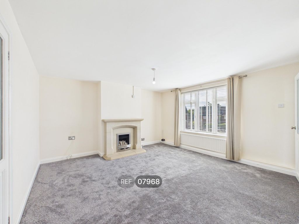 Property photo 2 of 14 Living Room