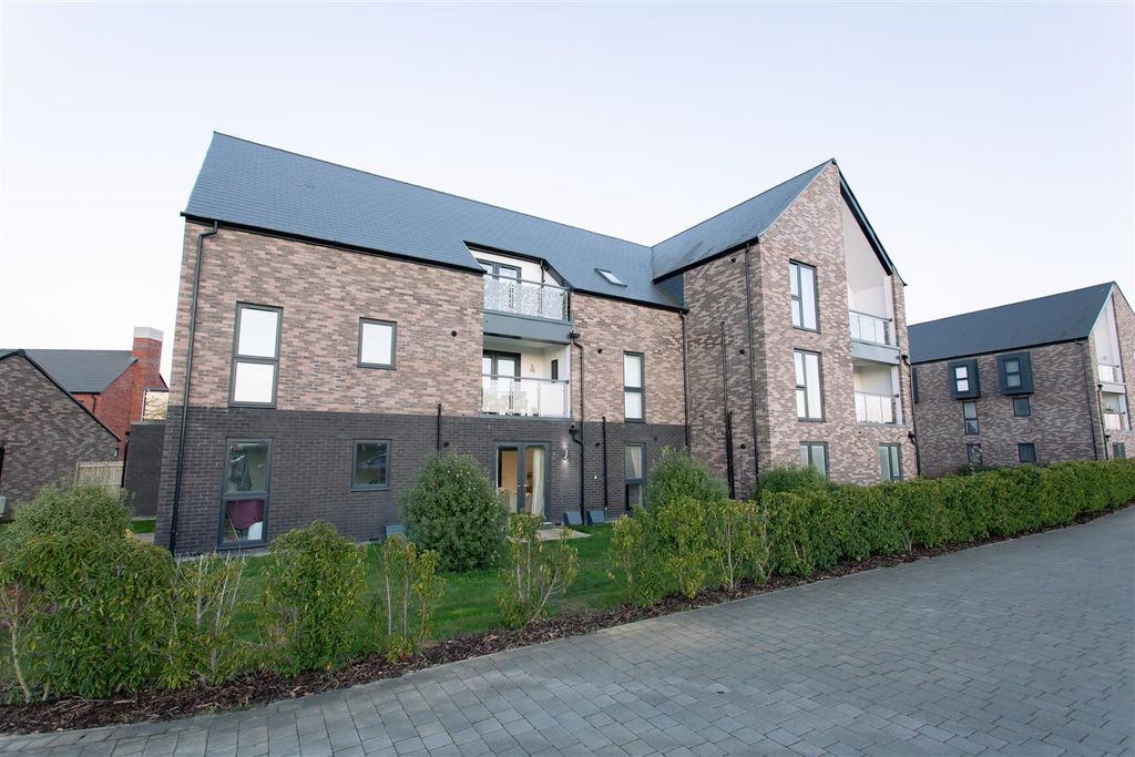 Property photo 2 of 18 2N4A5495.Jpg