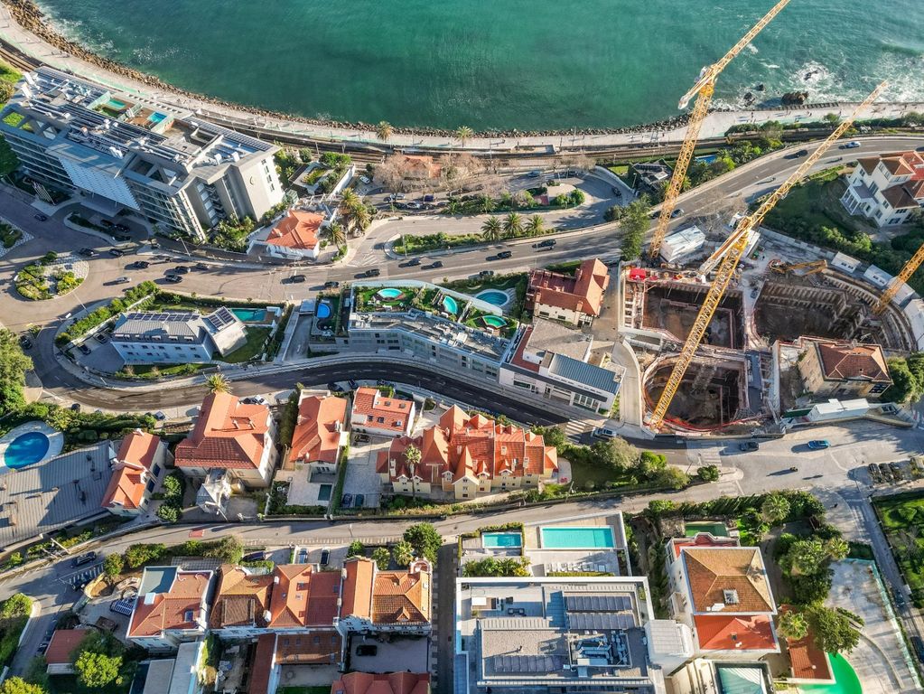 Property photo 2 of 23