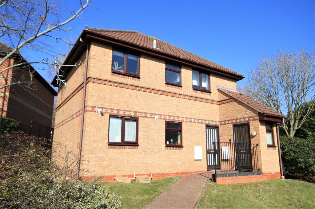 Property photo 1 of 6 Img_0744