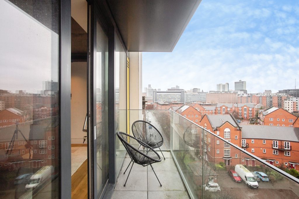 Property photo 1 of 14 Balcony