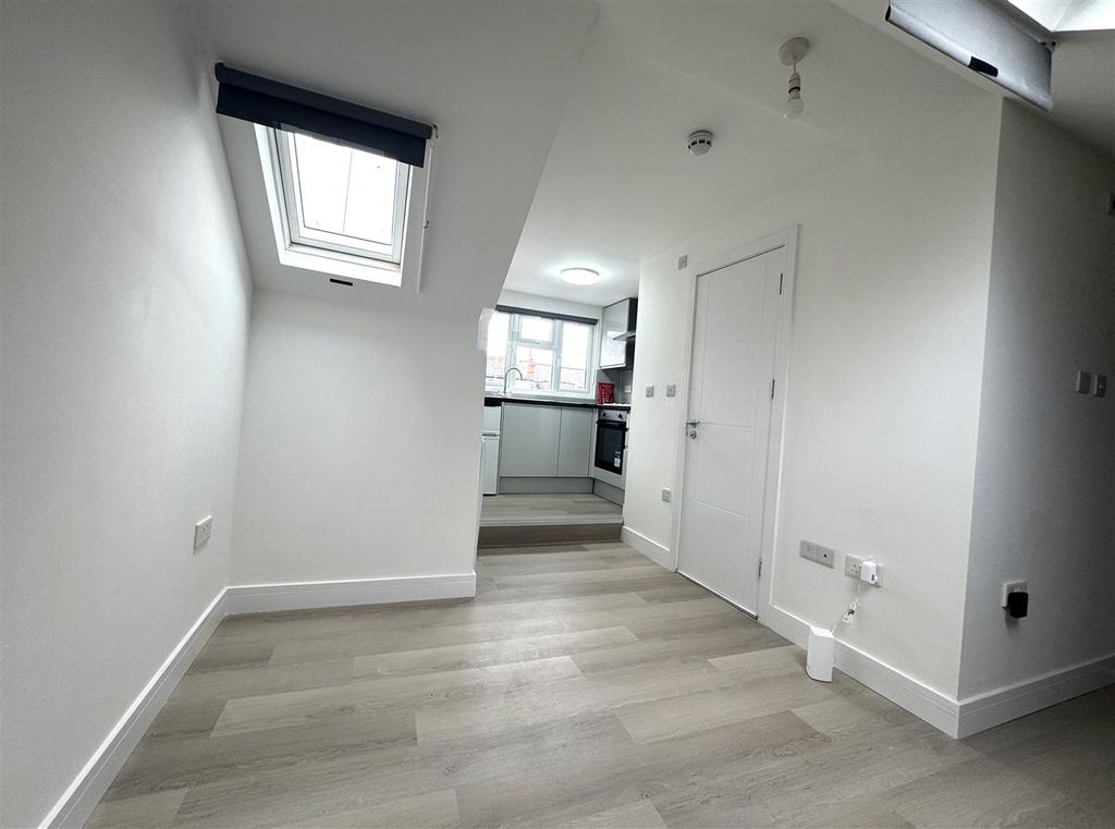 Property photo 1 of 6 Studio View 2.Png