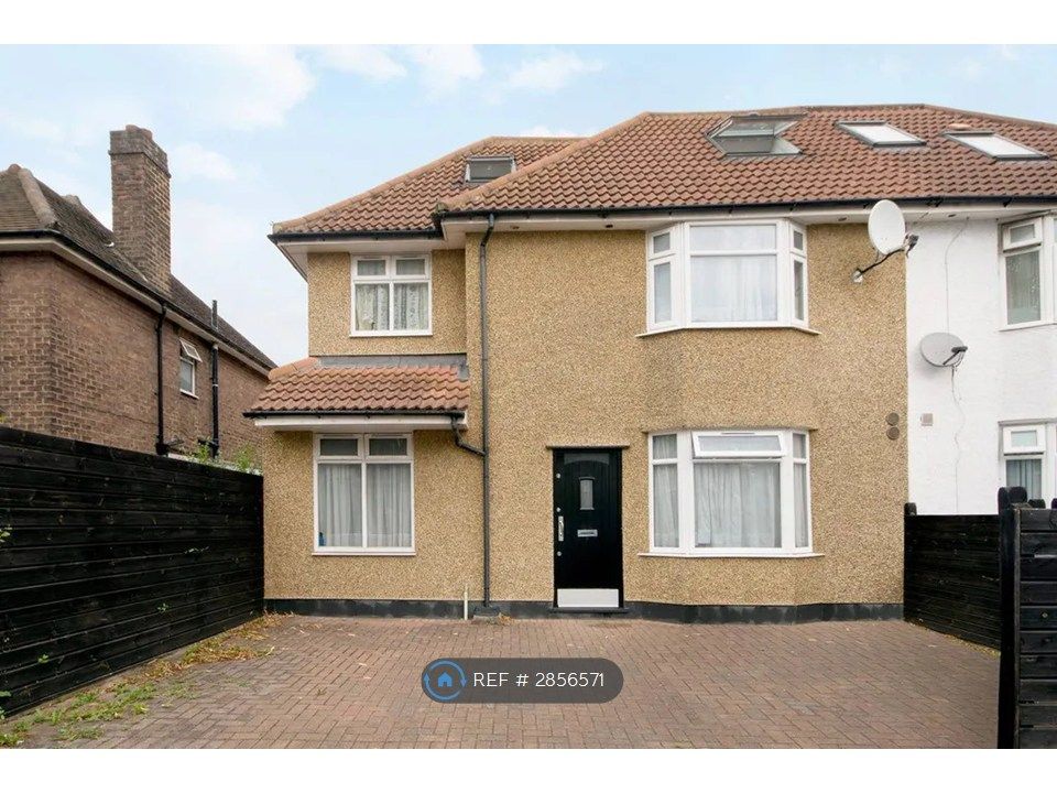 Property photo 2 of 5