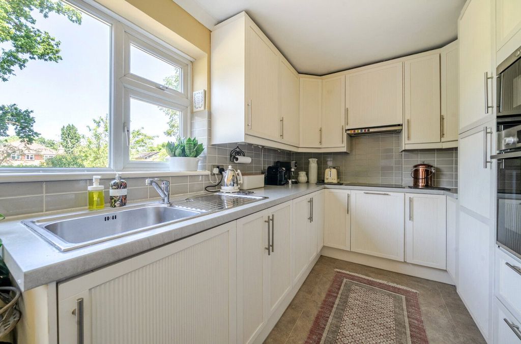 Property photo 2 of 23 Kitchen